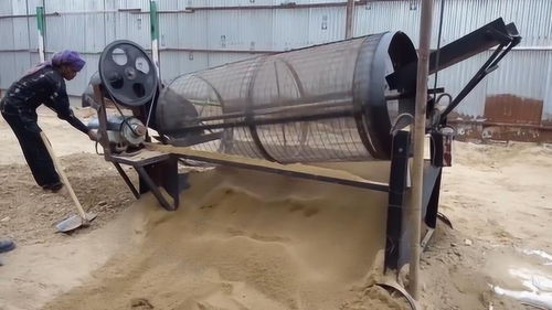 印度建筑工人發(fā)明 滾筒 篩沙機(jī),一天篩沙20噸,建筑工地很實(shí)用